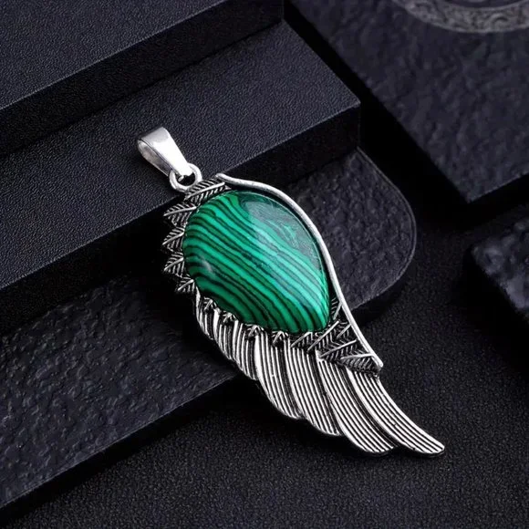 Malachite Synthetic Stone Wing Shape Pendant Necklace - Picture 2 of 2